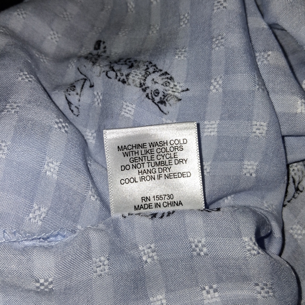 JANE+DELANCEY size S Sky Blue Button Down Shirt with Cat Design 100% Rayon - Picture 12 of 16